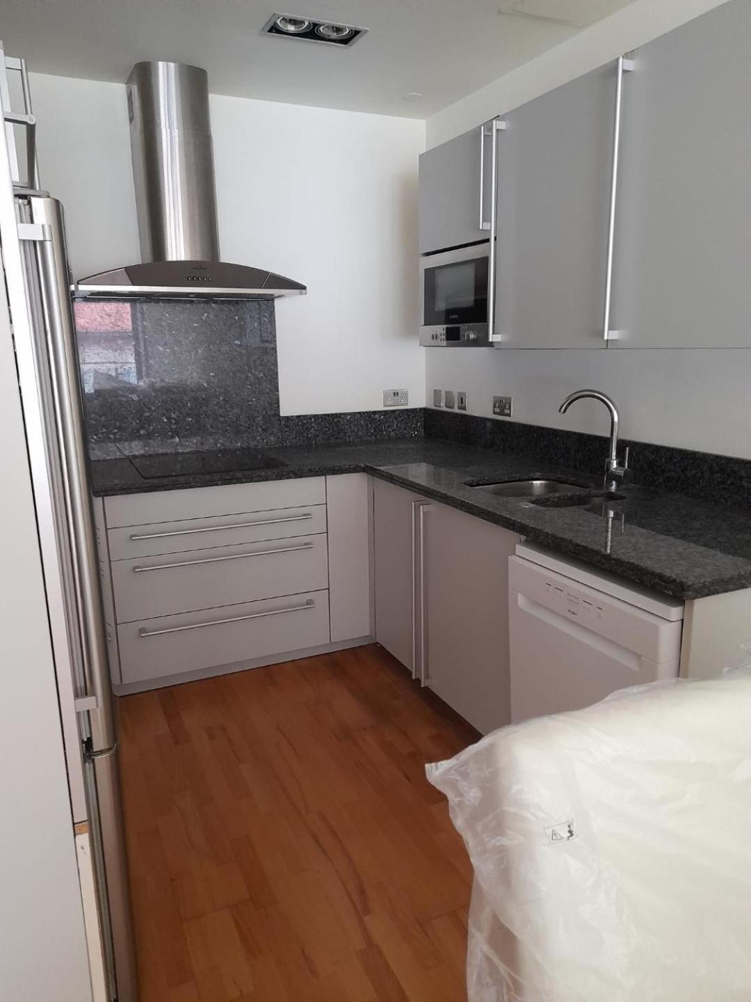Three Bedroom Flat At Ocean Village Gibraltar Exteriör bild